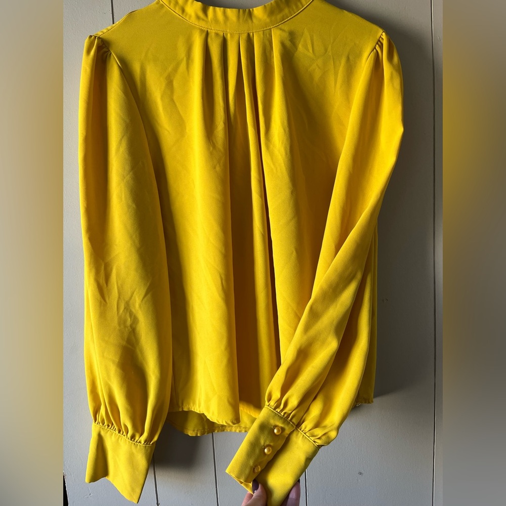 Yellow Button-Cuff Women's Top SHEIN - Picture 4 of 9
